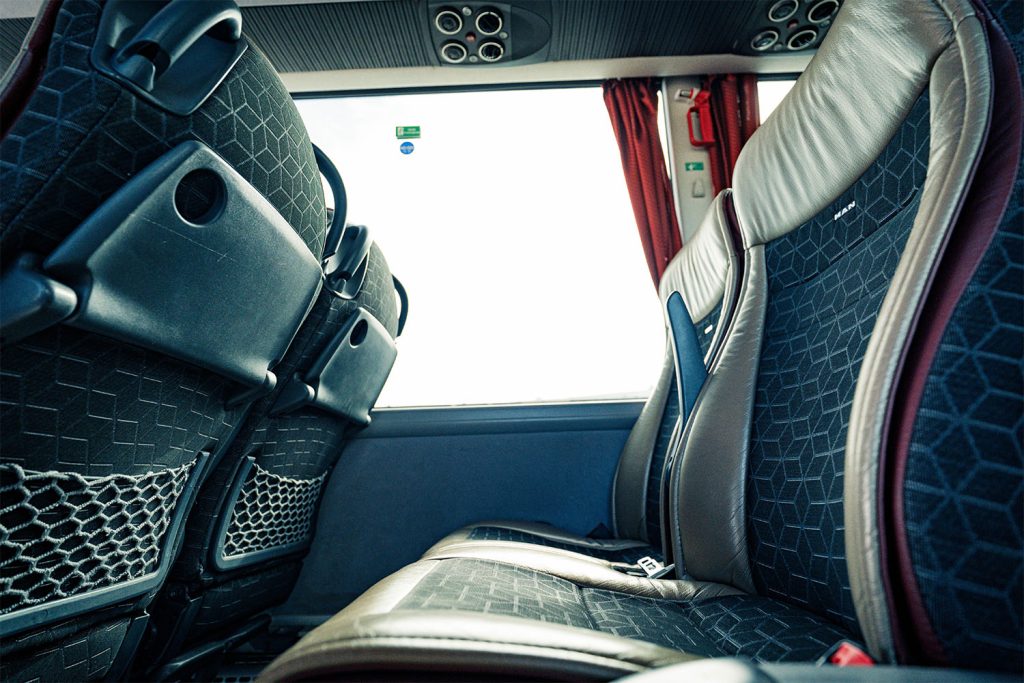 man lions nero baglivi (11)